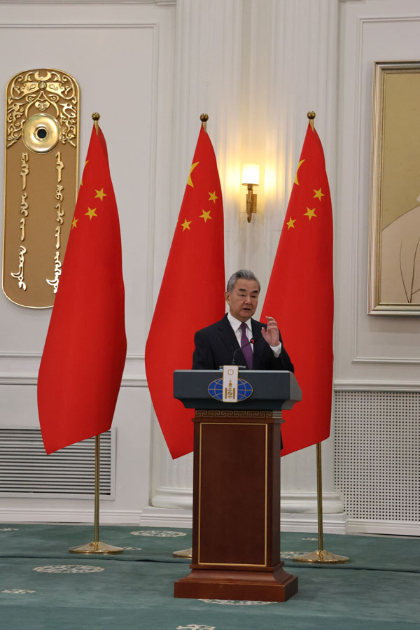 共见记者2.600.jpg